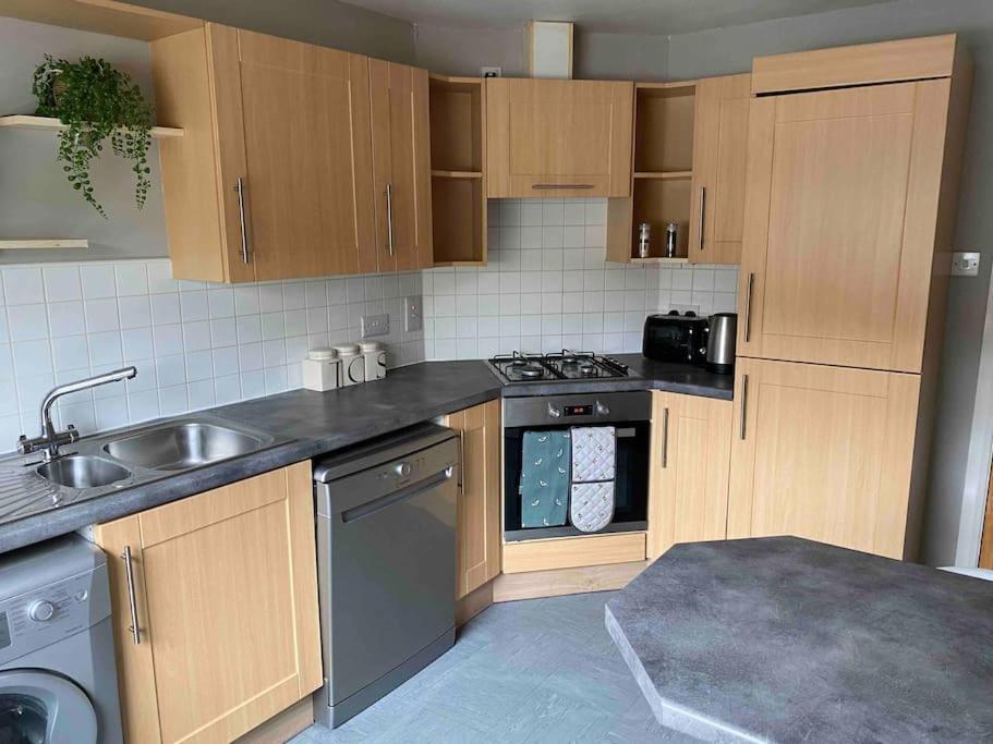 Spacious Ground Floor 2 Bed By Lains Lettings 阿伯丁 外观 照片