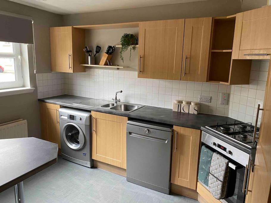 Spacious Ground Floor 2 Bed By Lains Lettings 阿伯丁 外观 照片